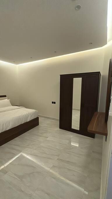 H 1 Apartment